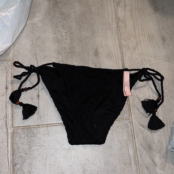 BRAND NEW WITH TAGS VS BIKINI BOTTOMS - Picture 2 of 7